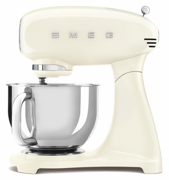 AMASADORA SMEG SMF03CREU CREMA