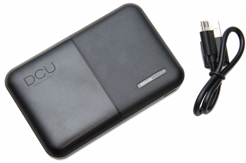 POWER BANK DCU TECNOL. 34155000 TRIPLE SALI