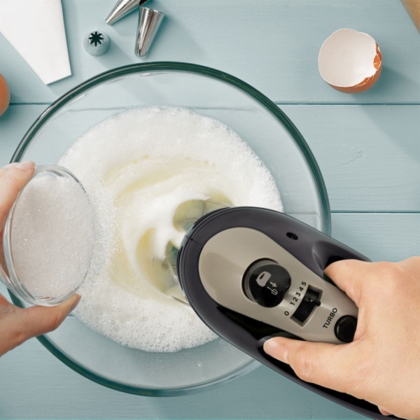 AMASADORA BLACK&DECKER BXMX301E